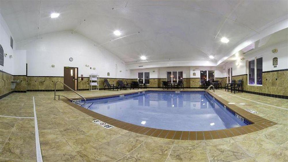 Holiday Inn Express & Suites Le Mars By Ihg Bagian luar foto