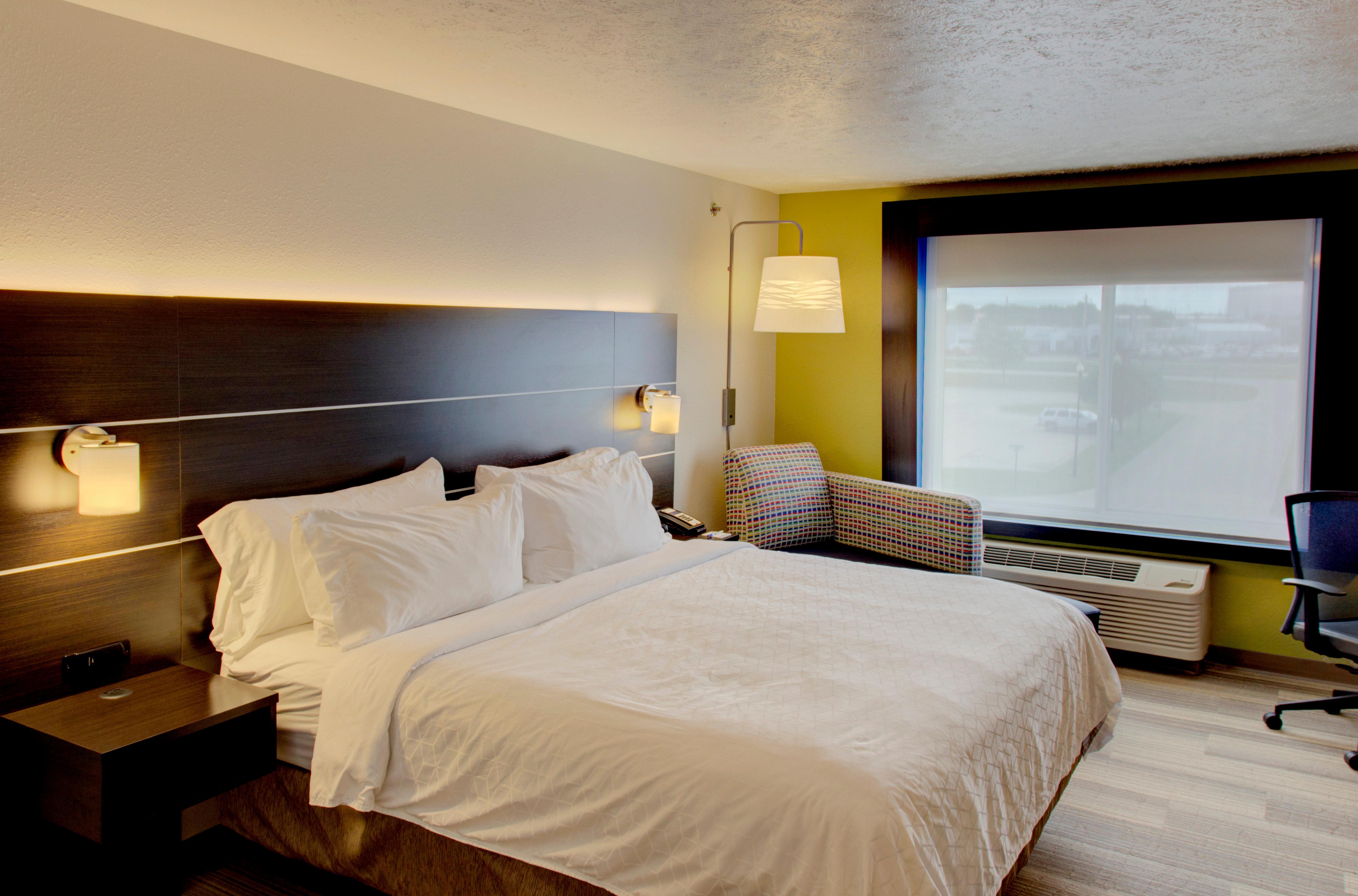 Holiday Inn Express & Suites Le Mars By Ihg Bagian luar foto