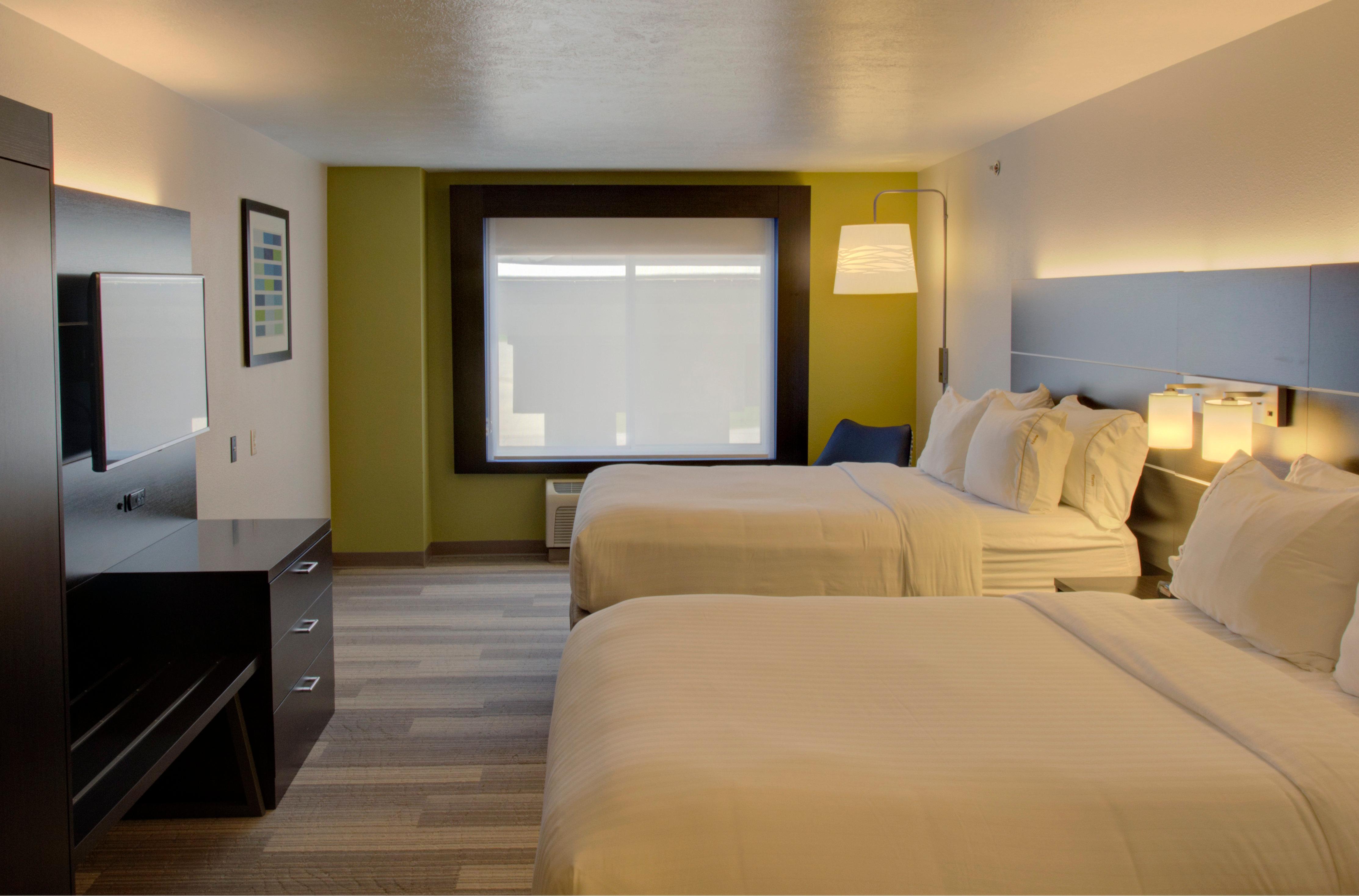 Holiday Inn Express & Suites Le Mars By Ihg Bagian luar foto